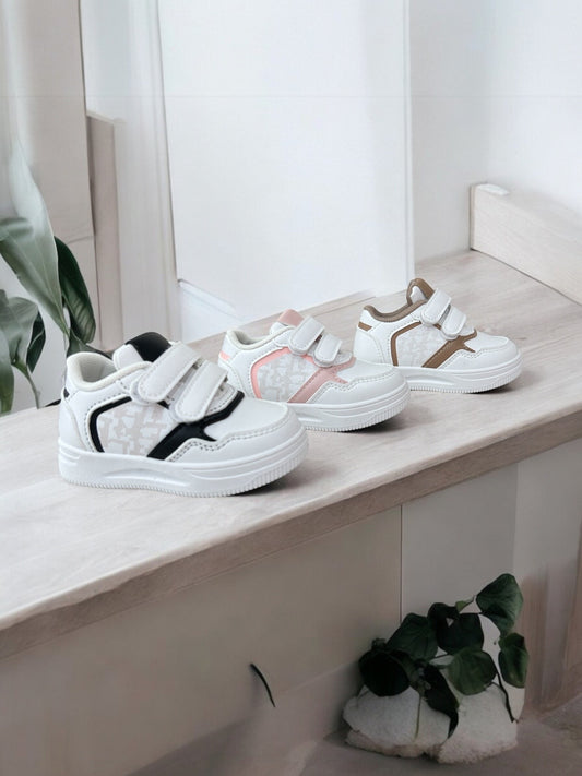 Everyday Star Sneakers in 3 kleuren, zwart, roze en beige