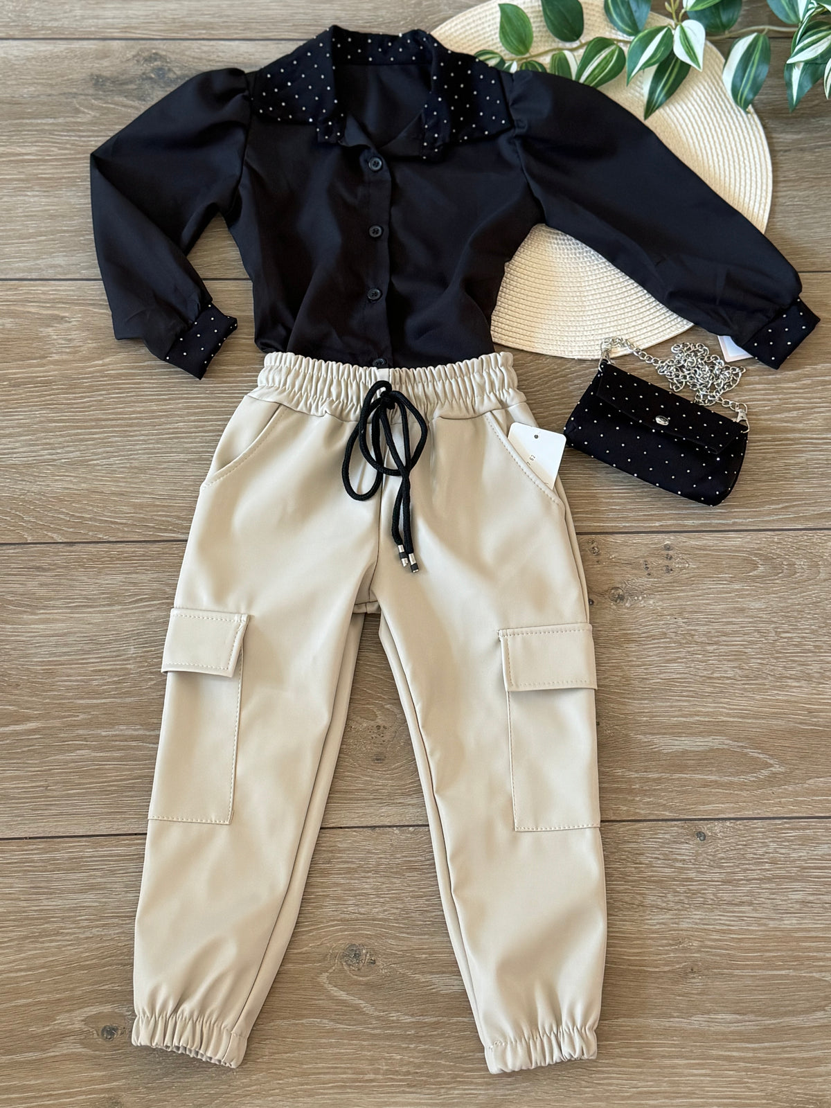 Leather look cargo broek